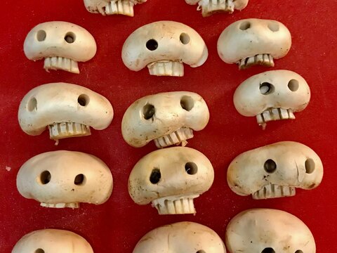【ハロウィン】トッピングにガイコツマッシュルーム♫